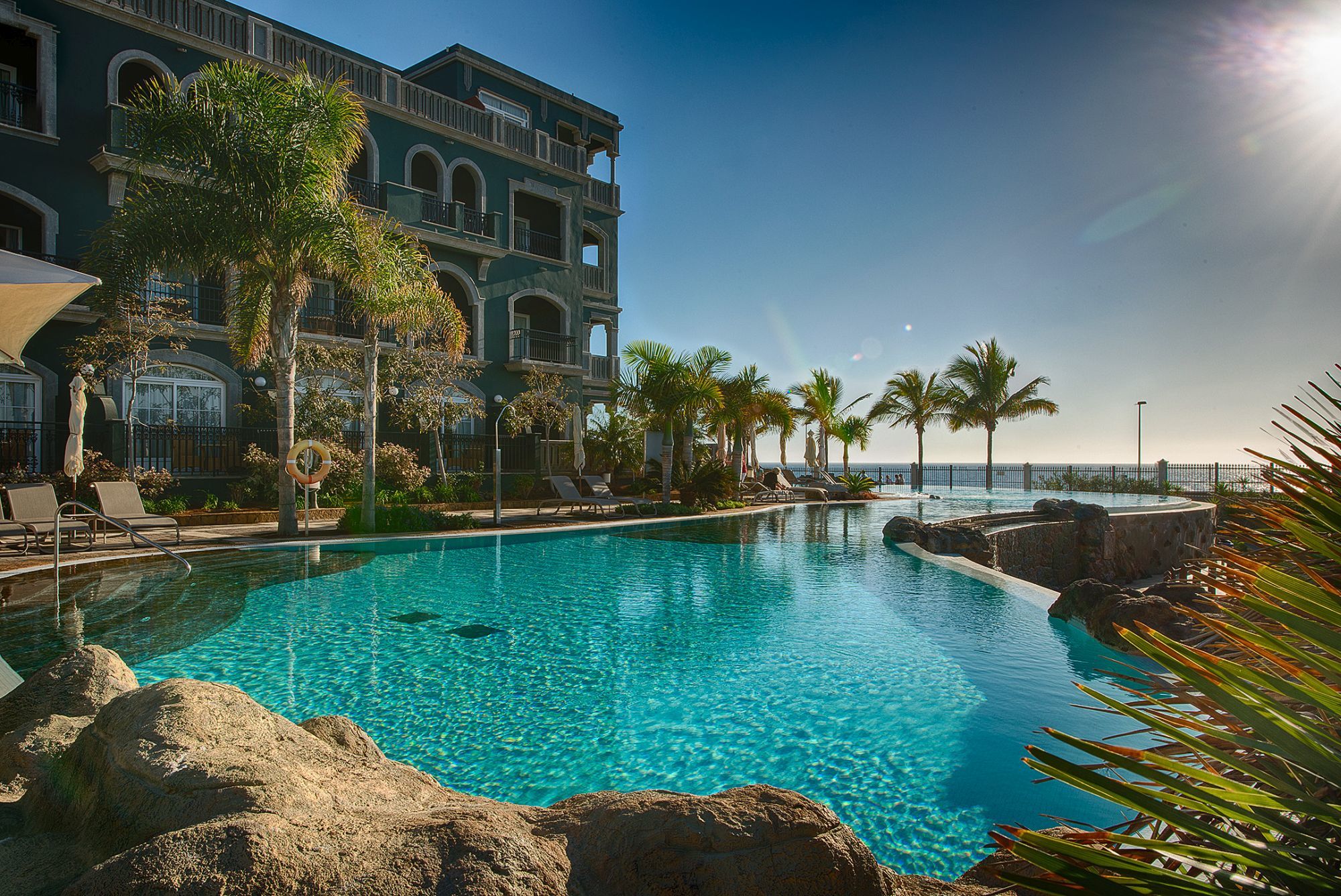 Lopesan Villa Del Conde Resort & Thalasso Meloneras Luaran gambar The pool at the Sheraton Tel Aviv