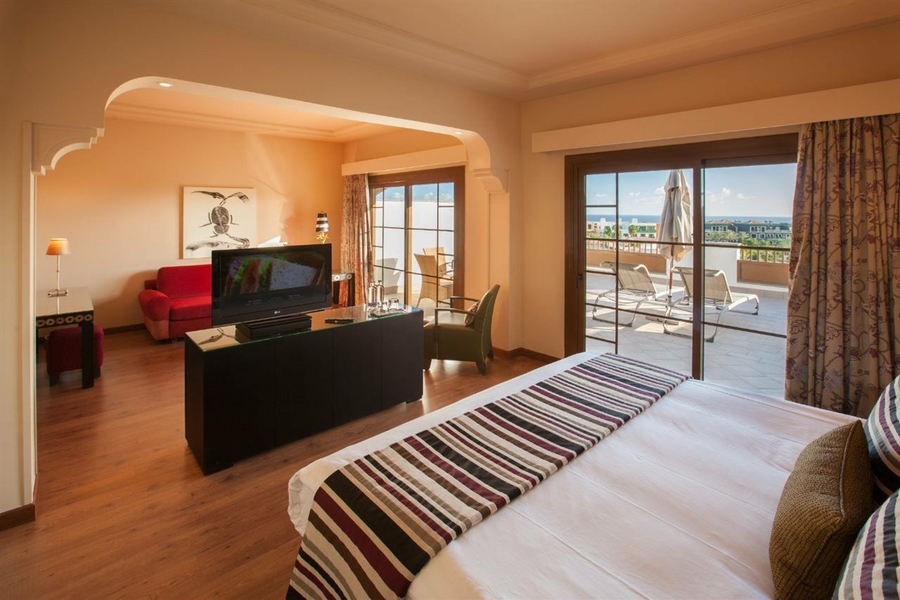 Lopesan Villa Del Conde Resort & Thalasso Meloneras Luaran gambar Suite